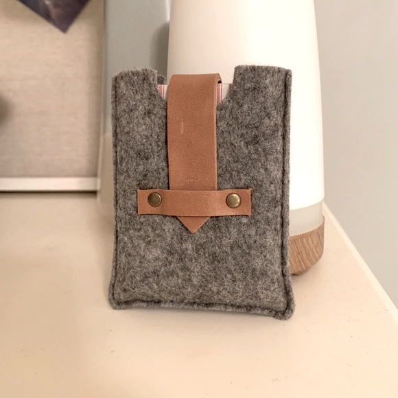 HEART & Hand Playing Cards - Picture 2 of 8